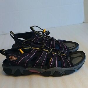 Keen Women's Black and Pink Outdoor Sandals